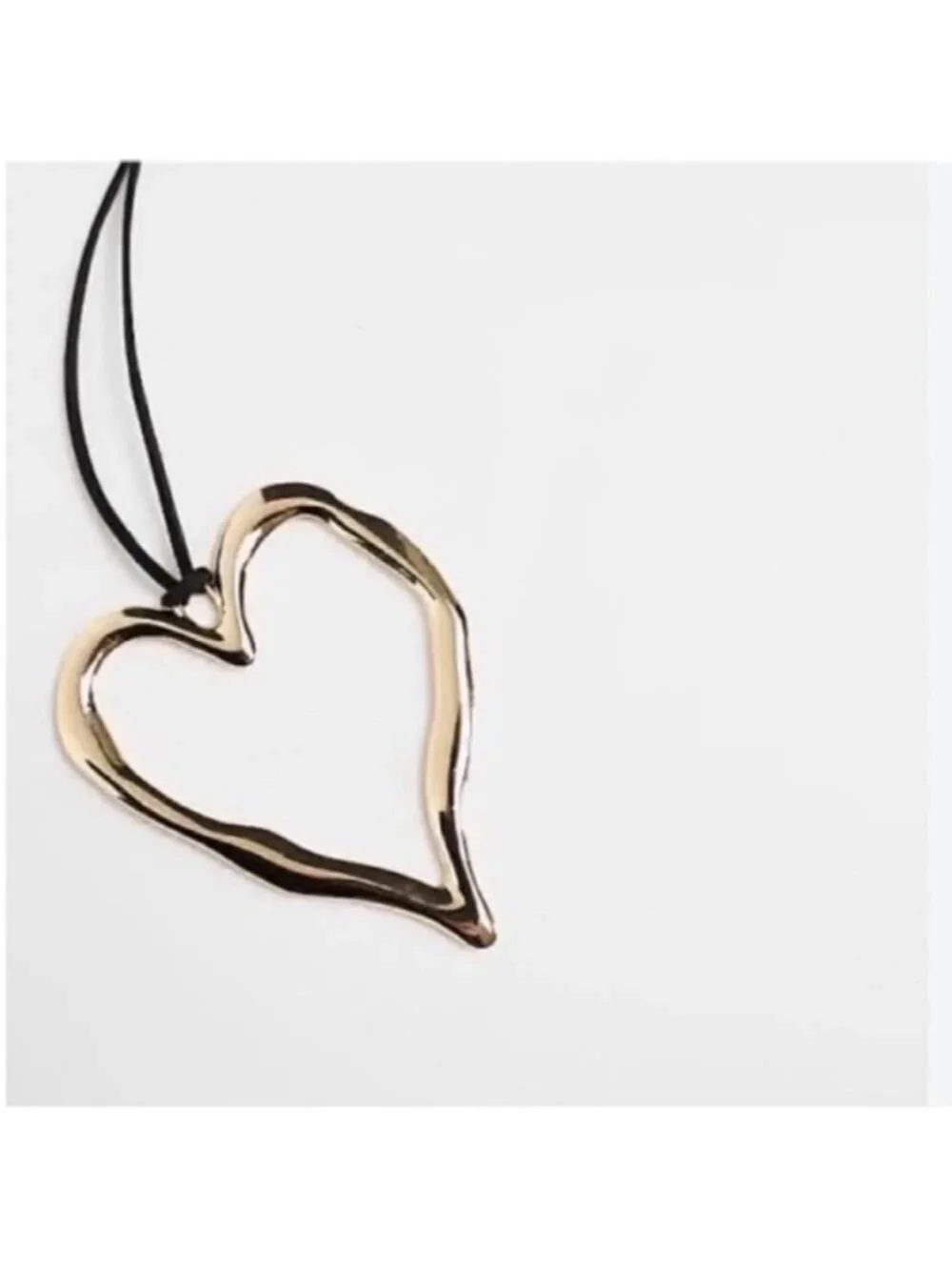 New! Anthropologie 8 Other Reasons Gold Heart Necklace (2007) NWOT